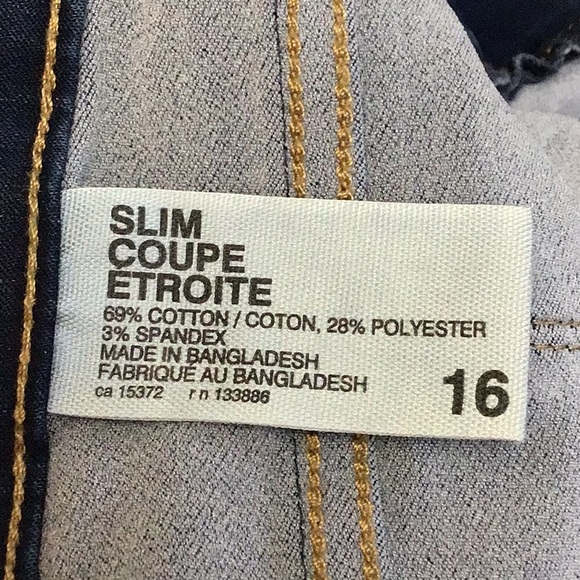 Joe Fresh Dark Denim slim fit low waist jeans, size 16 - Picture 6 of 7